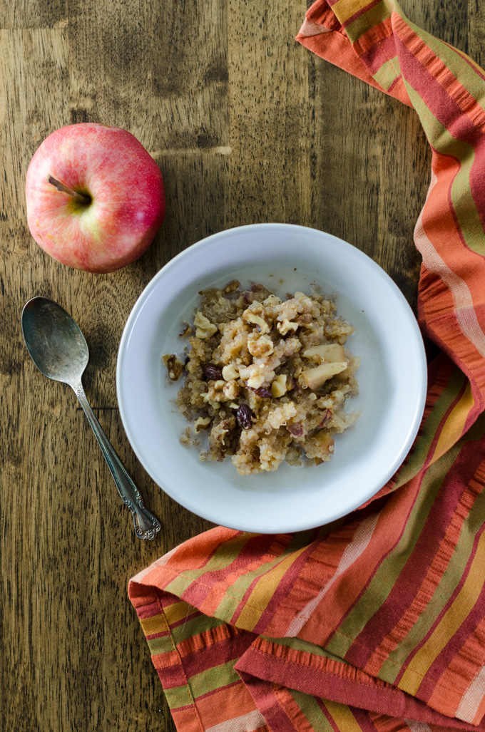 instant pot apple cinnamon quinoa porridge - easy vegan gluten-free recipe